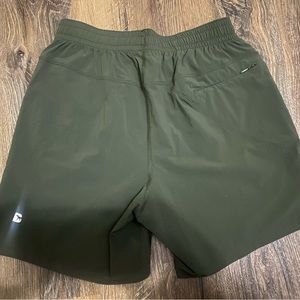 Bear Bottom Base Shorts Olive, 5.5 Inseam (Small)